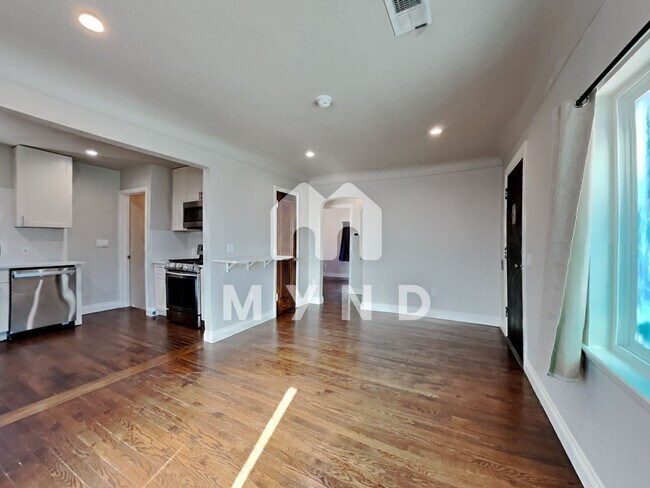 Building Photo - 2915 Sheridan Blvd