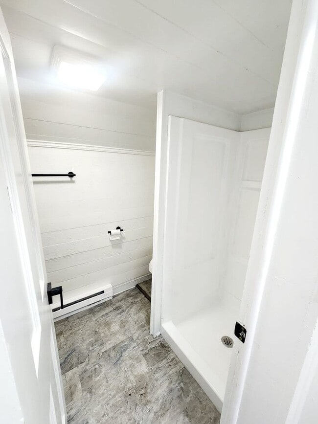 Building Photo - 931 W Wayne St