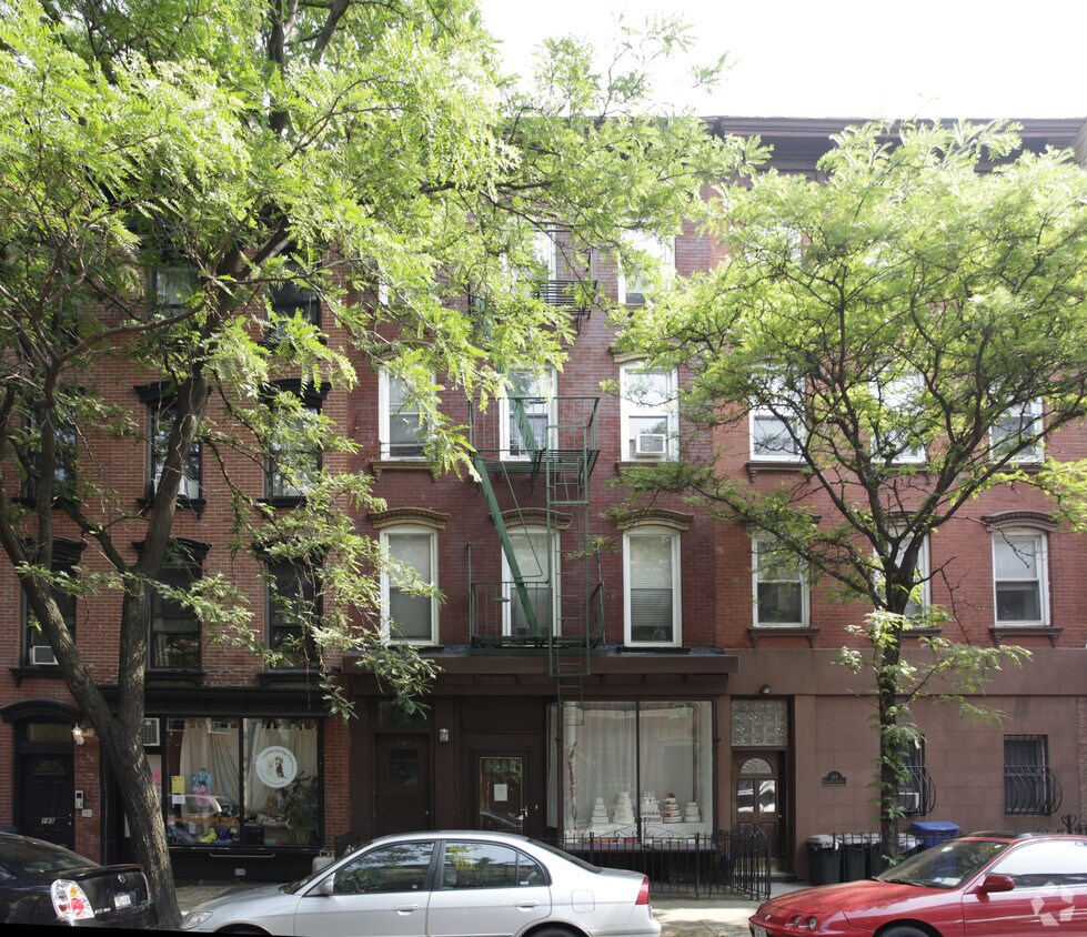 Foto del edificio - 187 Sackett St
