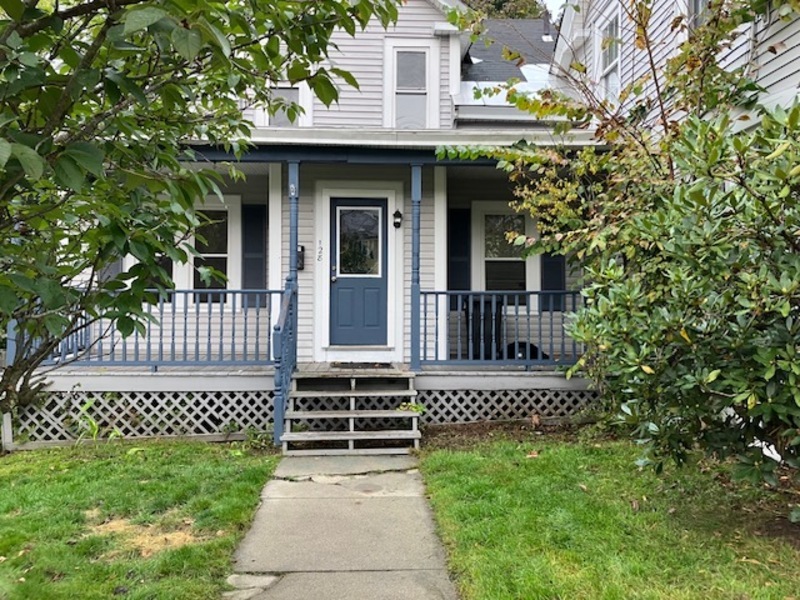 Foto principal - 128 School St