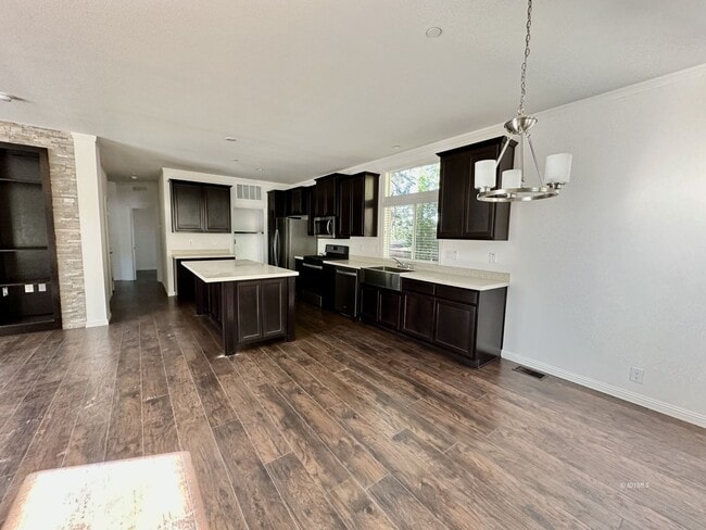 Foto del edificio - Brand New in town 3 bedroom