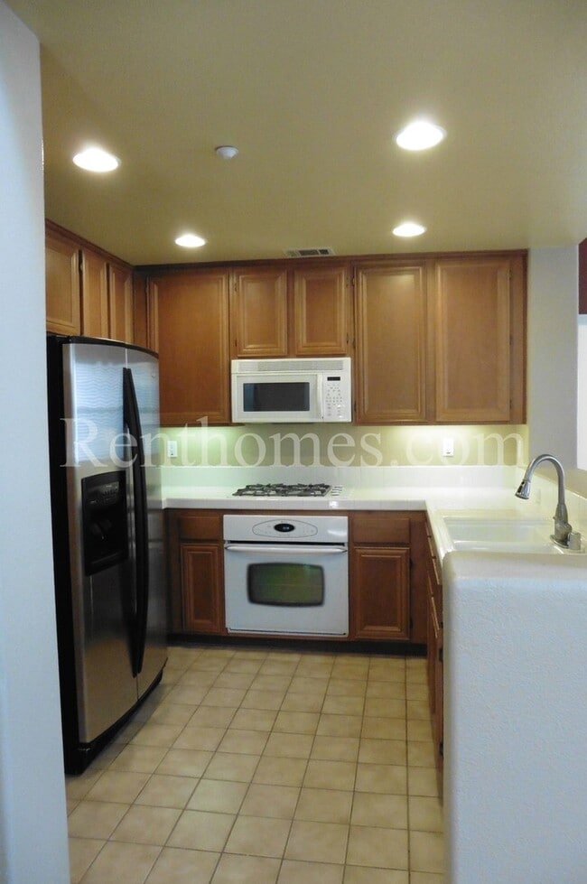 Building Photo - 7750 Via Belfiore