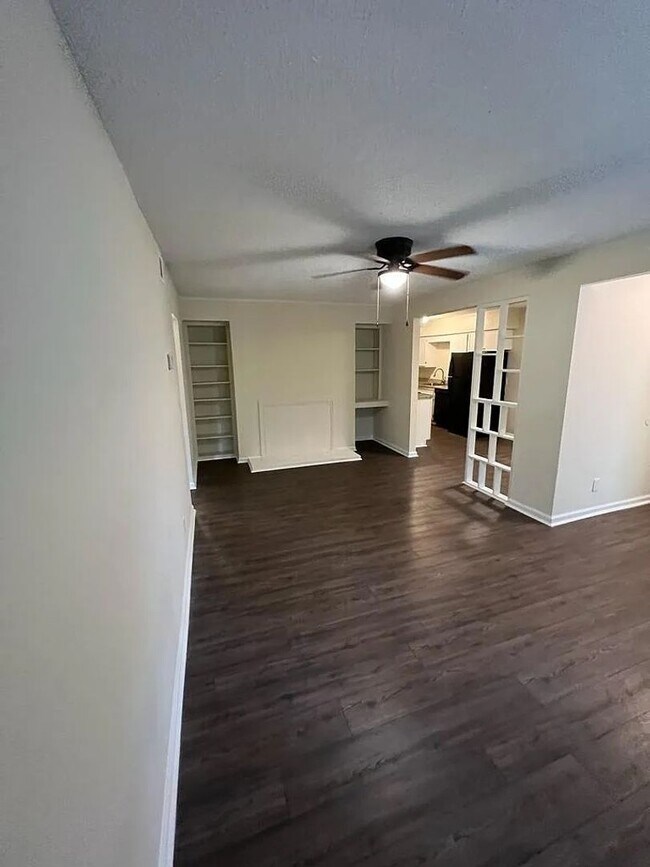 Foto del edificio - Newly renovated Quadplex with close proximity to Harbison Blvd - 3643 Apt A