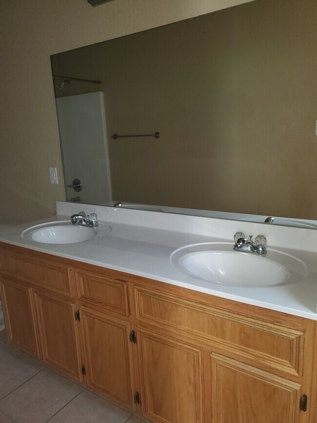 Foto del edificio - 2505 Cody Poe Rd