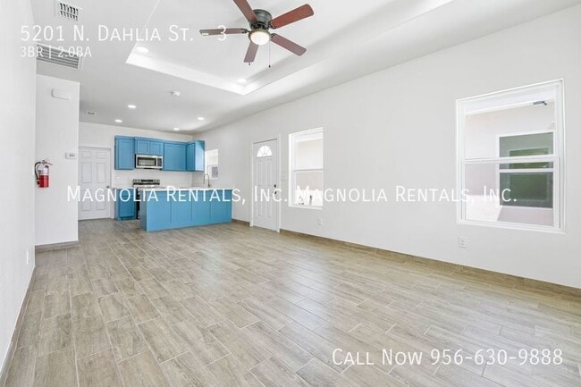 Foto del edificio - 5201 N Dahlia St