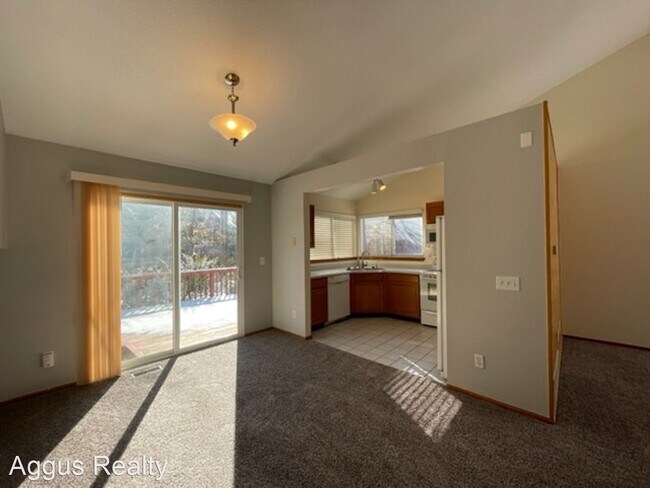Building Photo - 3 br, 2.5 bath House - 3354 W 114th Place
