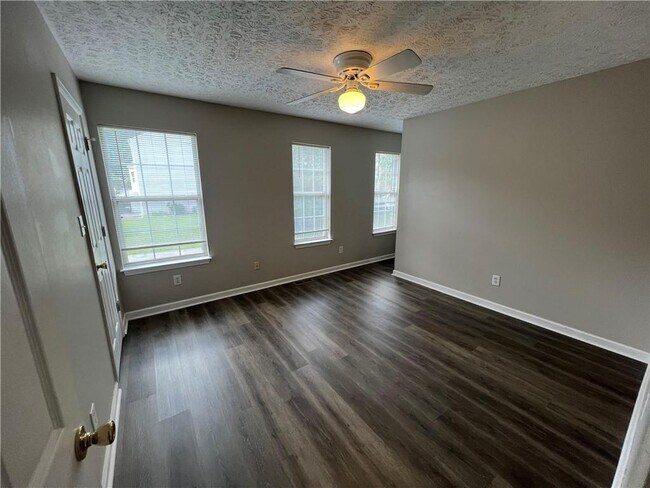 Foto del edificio - 1431 Shiloh Way NW