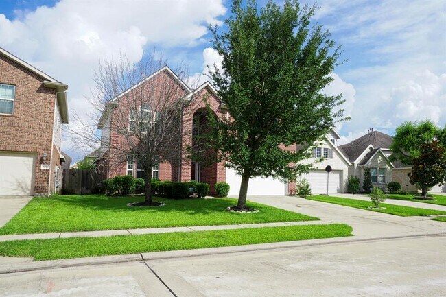 Foto del edificio - 26311 Groveton Court
