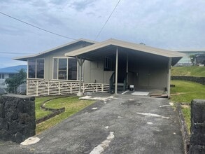 Building Photo - 413 Iloko St