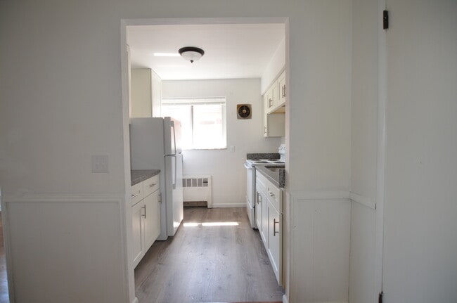 Building Photo - 7121 Delaware Ave