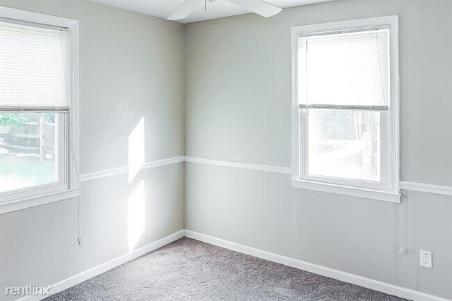 Foto del edificio - 3 br, 1 bath House - 2621 Fernwood Ave