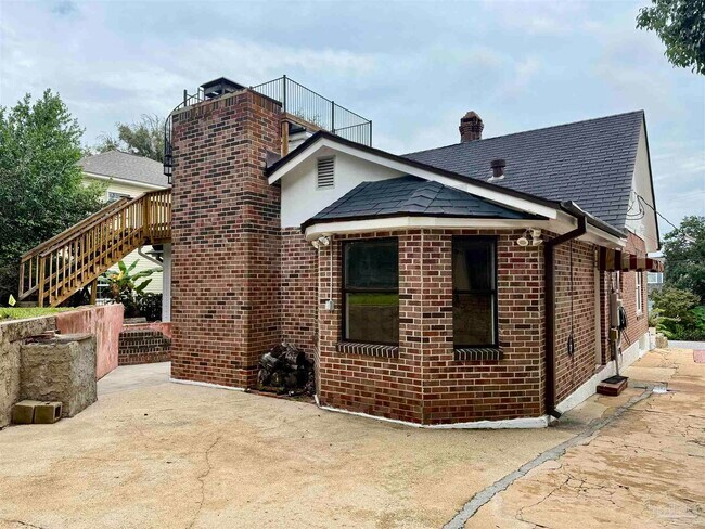 Foto del edificio - 1717 Yates Ave