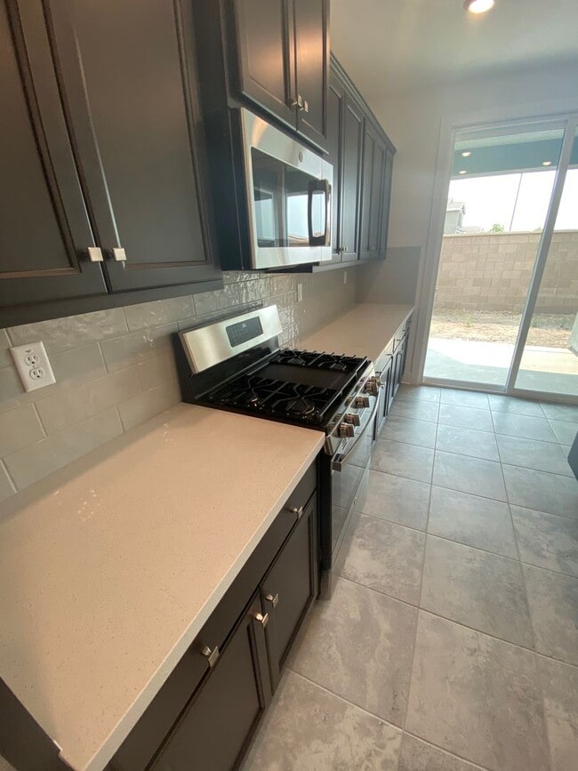Building Photo - Single Story Home in Whitney Ranch with Ow...
