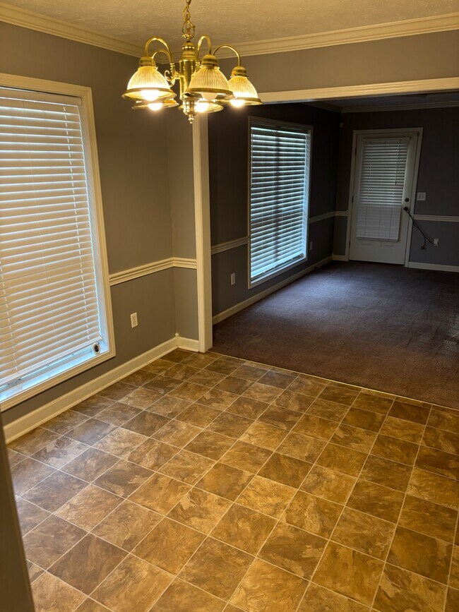 Foto del edificio - 237 Riverbend Dr