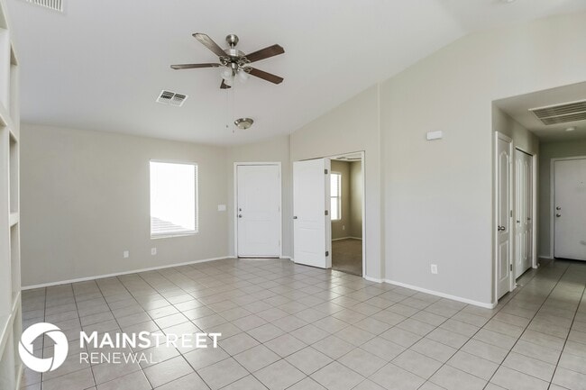 Foto del edificio - 37754 N Sandy Dr