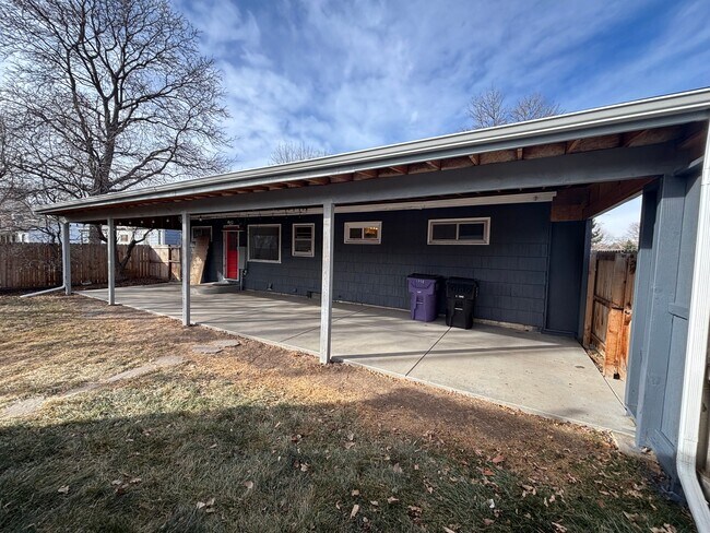 Photo - 1708 S Eudora St House