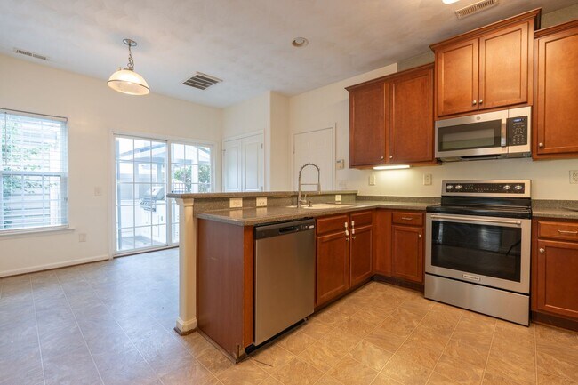 Foto del edificio - 5111 Moreland St