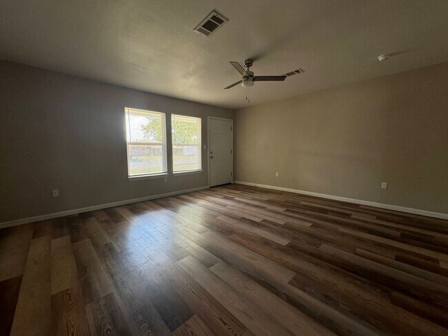 Foto del edificio - 1714-1716 Stewart St