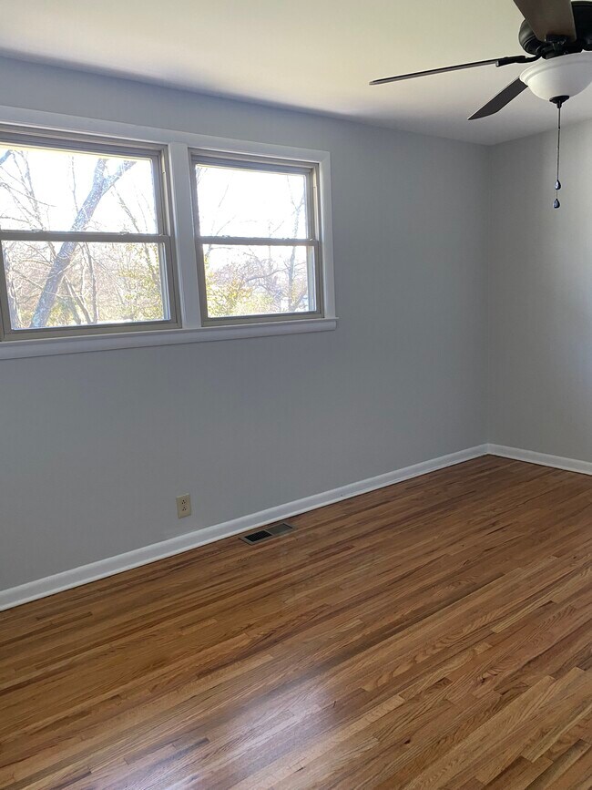 Dormitorio grande - 918 N Graycroft Ave