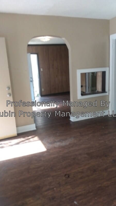 Building Photo - 1219 Marechalneil St