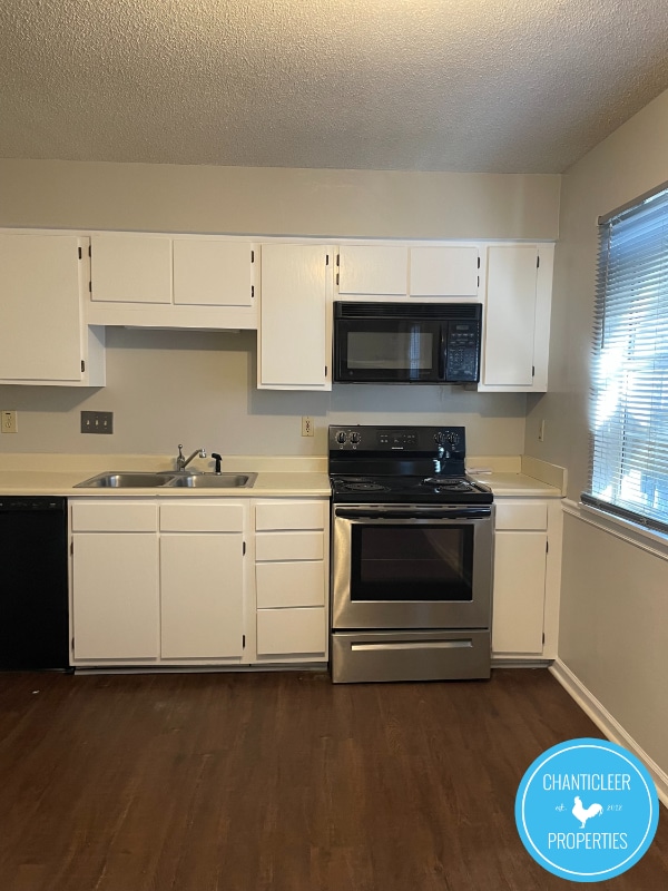 Photo - 2146 Charles St Townhome