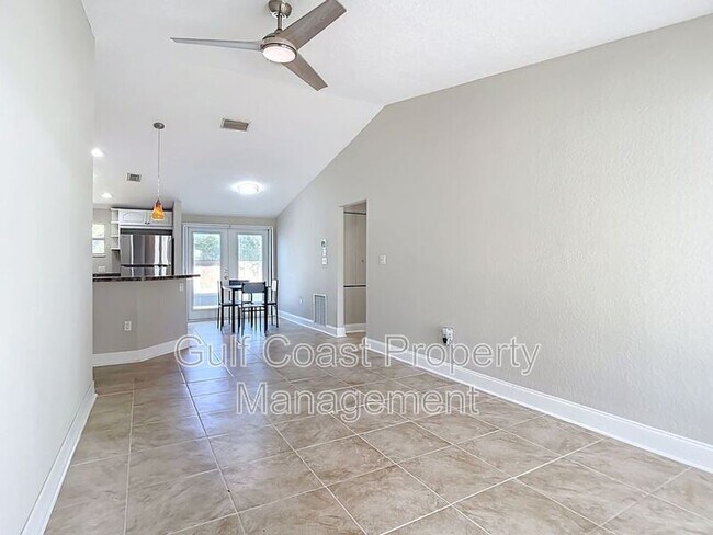 Foto del edificio - 3255 Jamestown St