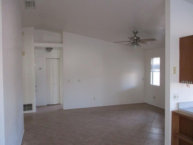 Foto del edificio - 2 Bedroom, 2 Bath