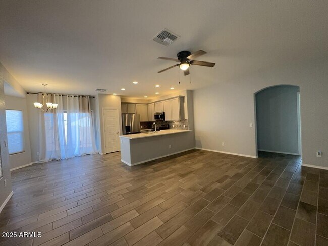 Foto del edificio - 3828 Big Bend St