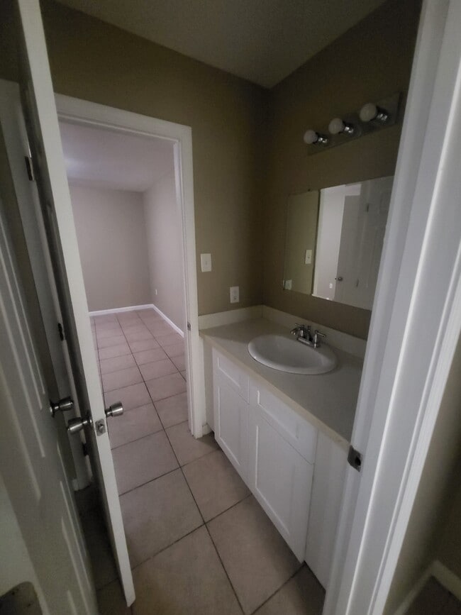 Foto del edificio - 10215 El Scott Ave