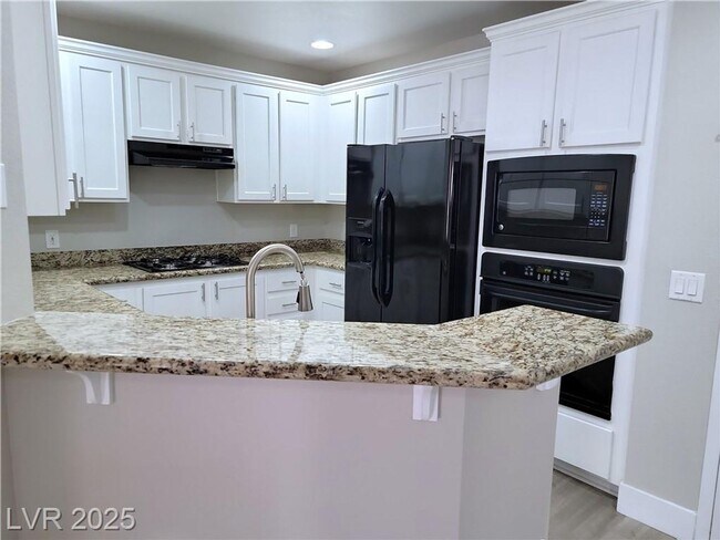 Building Photo - FABULOUS 2 BED, 2 BATH PARK AVENUE CONDO