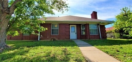 Building Photo - 3117 N Bell Ave