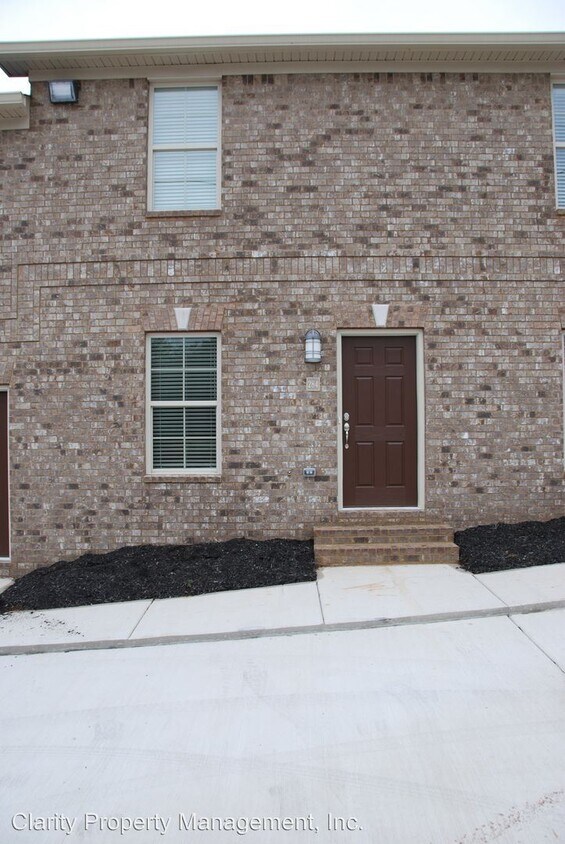 Primary Photo - 2 br, 1.5 bath House - 300 Savannah Ave NE**