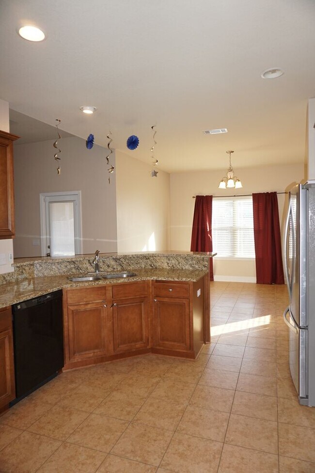 Building Photo - Crestivew: 4 Bedroom in Liberty Oaks