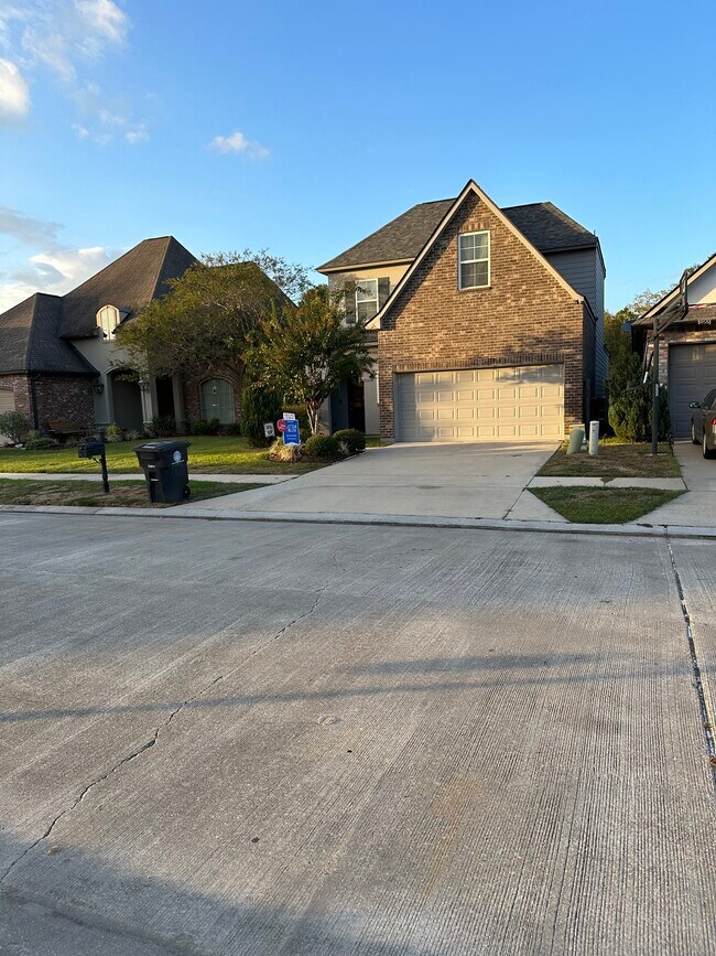 Foto del edificio - 15413 N Mistybrook Dr