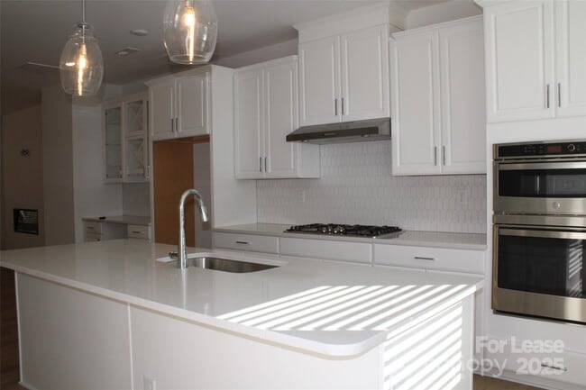 Building Photo - 743 Hoke Ln