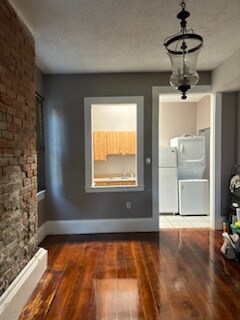 Building Photo - 262 Vallette St