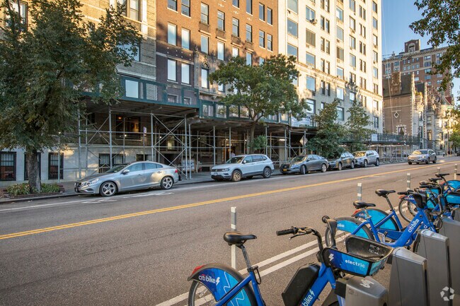 52 Riverside Dr New York, NY 10024 - 52 Riverside Drive Owners Corp