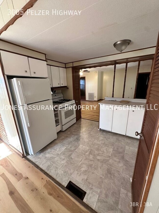 Foto del edificio - 3005 Pelzer Hwy