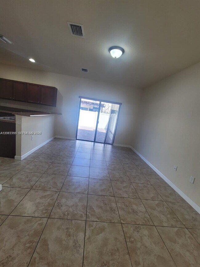 Building Photo - 8935 W 35th Ln
