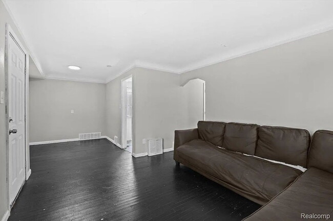 Building Photo - Detroit 3-Bedroom Home Available for Rent