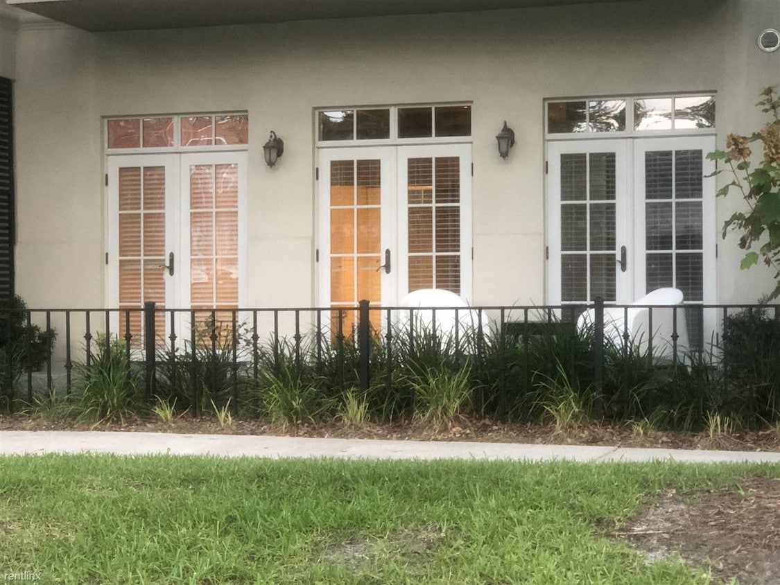 Primary Photo - 2064 Herschel St