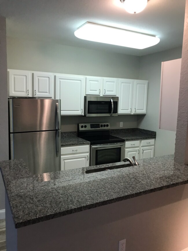 kitchen 1 - 2718 Northview Rd