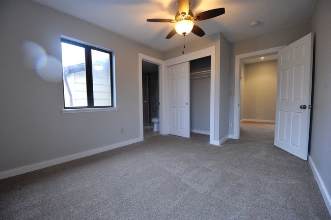 Building Photo - 3 br, 2 bath House - 863 Linn Ave