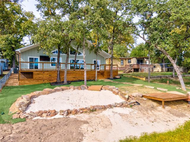 Building Photo - 229 Lake Front Dr
