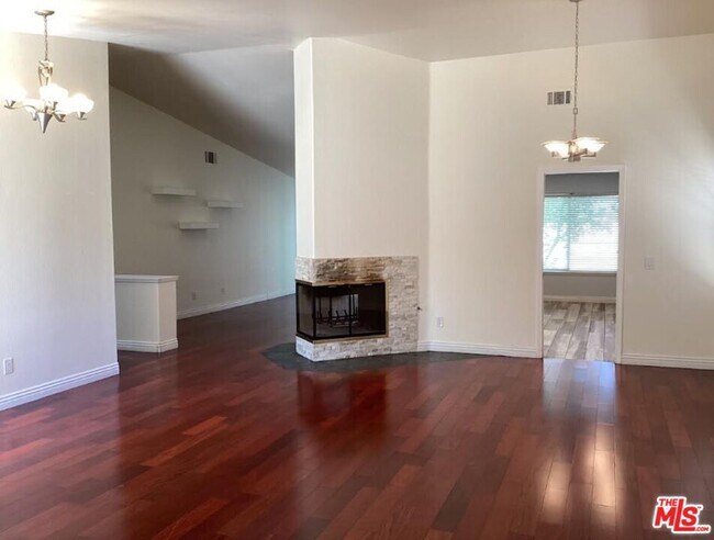 Foto del edificio - 2657 Sandstone Ct