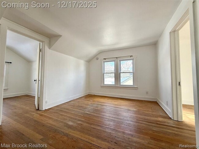 Building Photo - 36 E Bernhard Ave