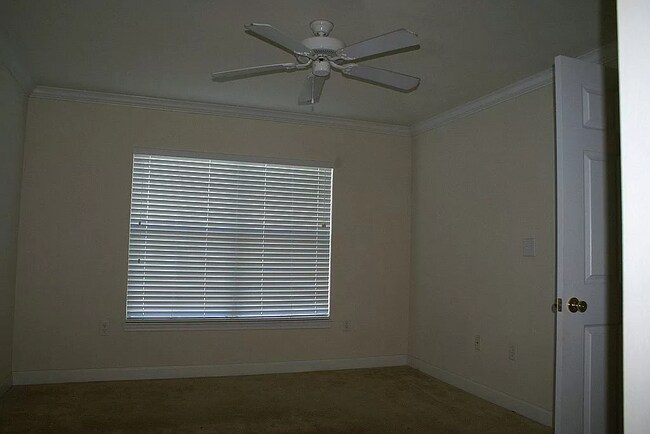 Foto del edificio - 18547 Bridle Club Dr