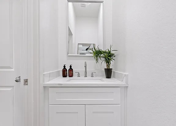 Building Photo - 506 E Evergreen St