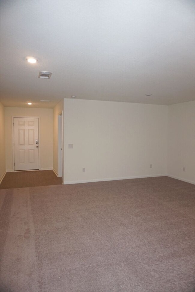 Foto del edificio - 4 Bedroom FOR RENT in Milton, FL