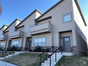 Building Photo - 2618 N Ward Dr